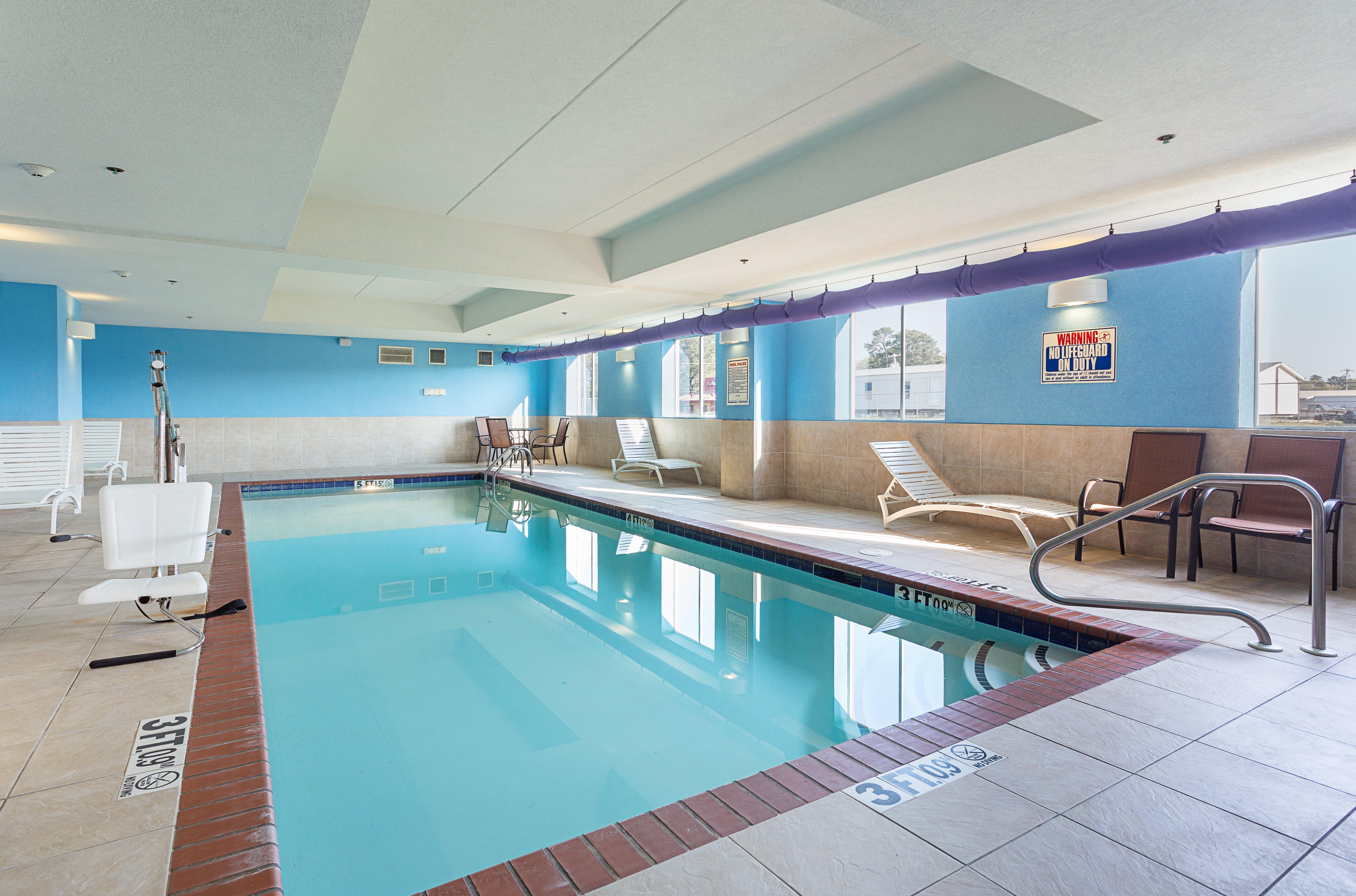 Holiday Inn Express Hotel & Suites Byram By Ihg Exterior photo