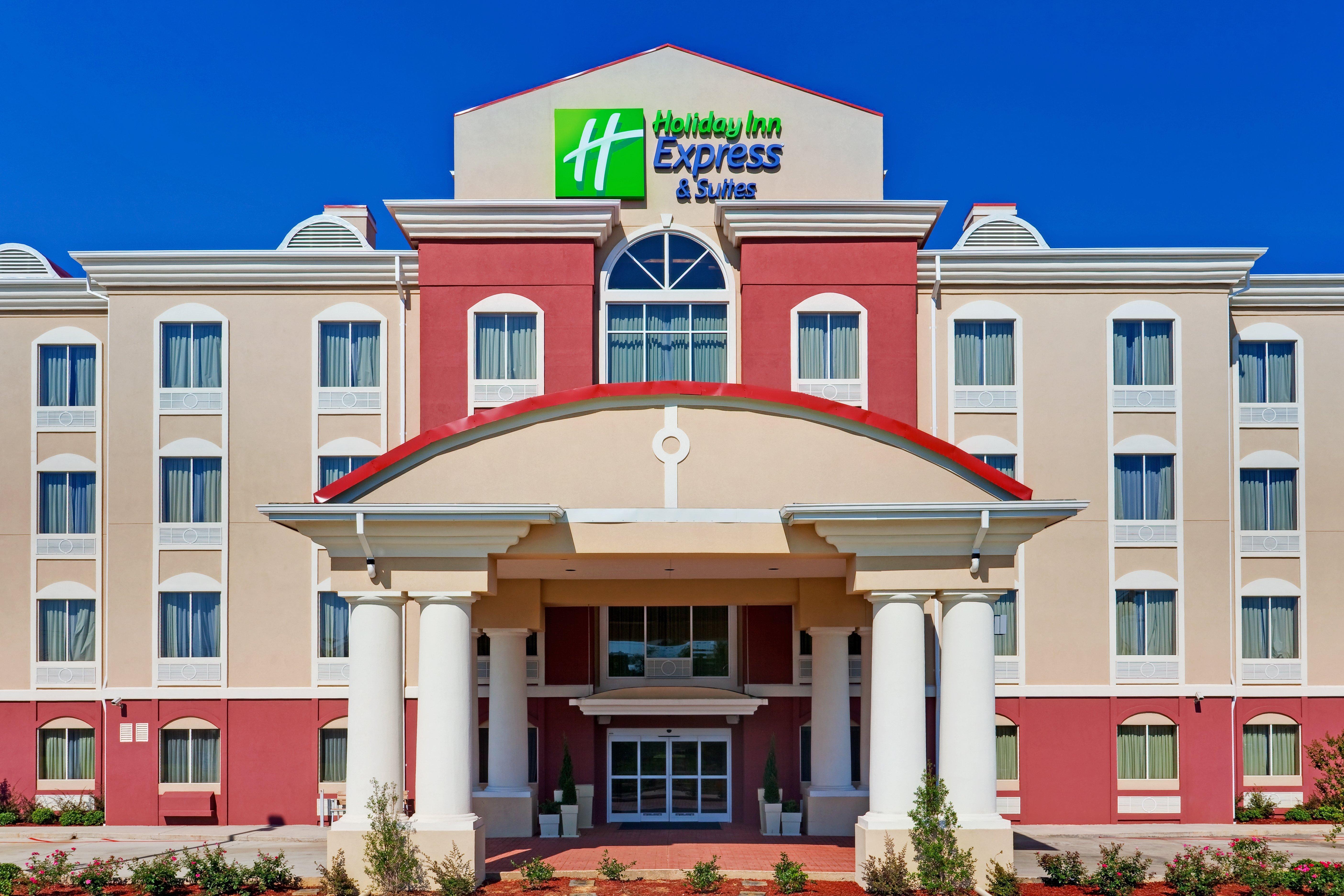 Holiday Inn Express Hotel & Suites Byram By Ihg Exterior photo