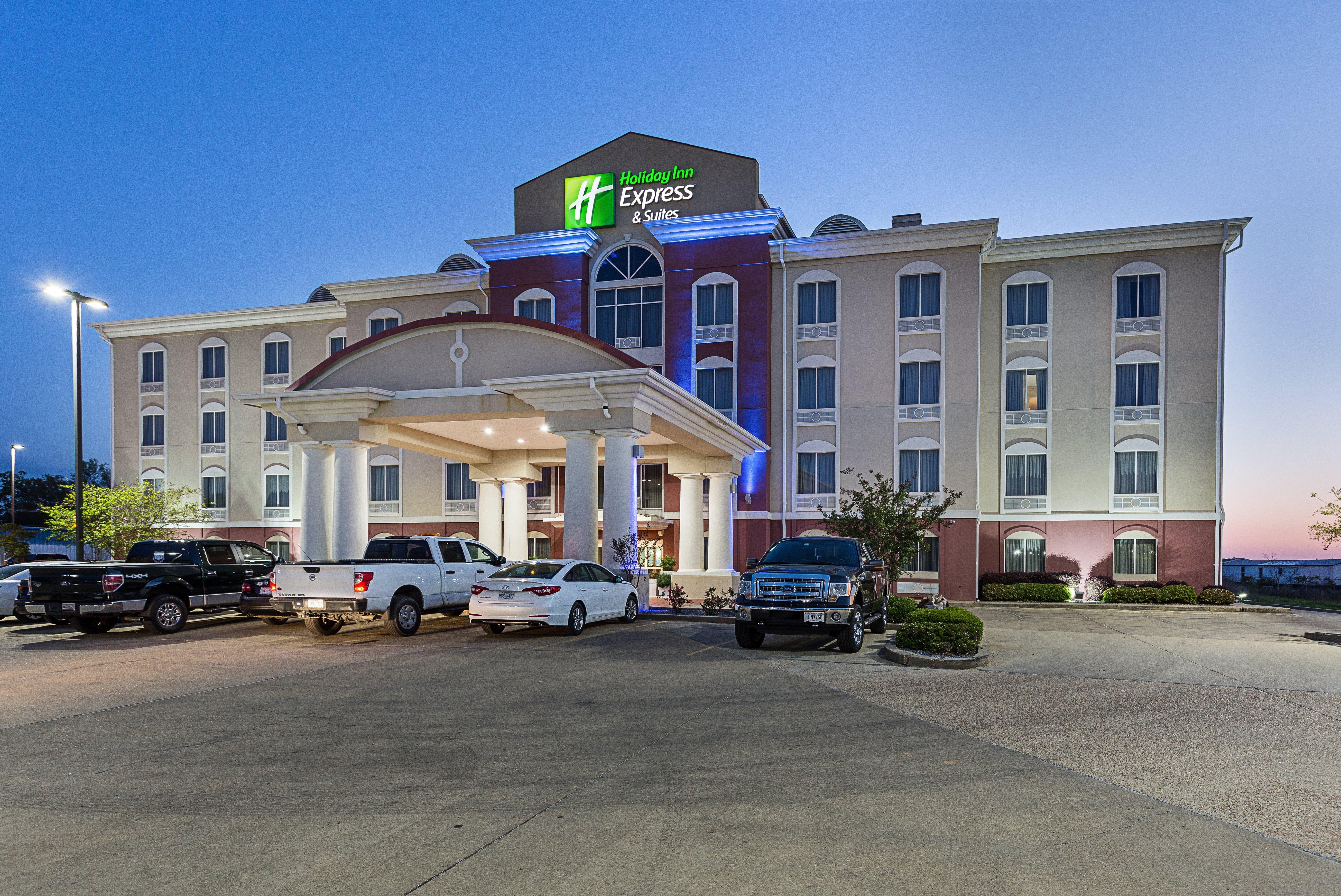 Holiday Inn Express Hotel & Suites Byram By Ihg Exterior photo
